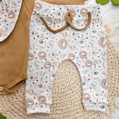 Conj. Body Manga Longa, Calça e Babador Bandana Bichinhos - Caramelo